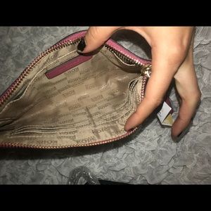 BRAND NEW Micheal Kors Large zip clutch